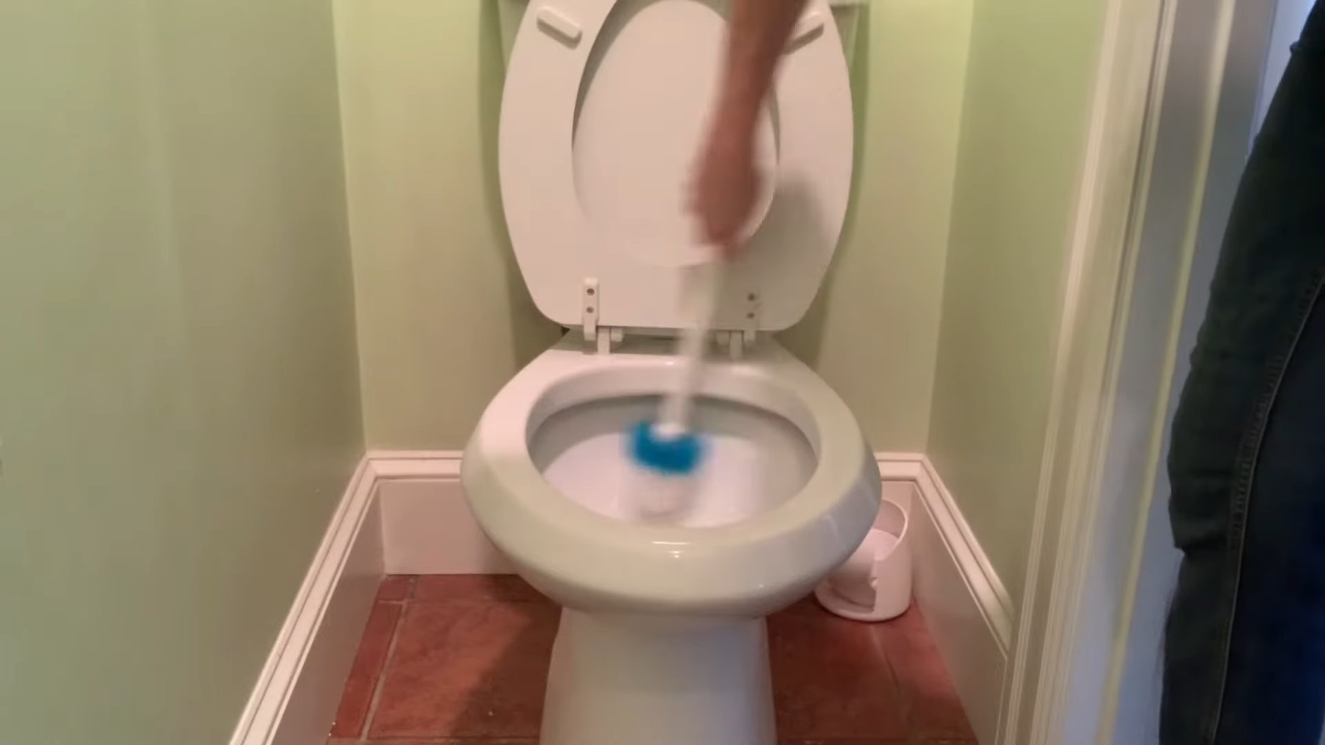 DIY Cleaning Product Recipes