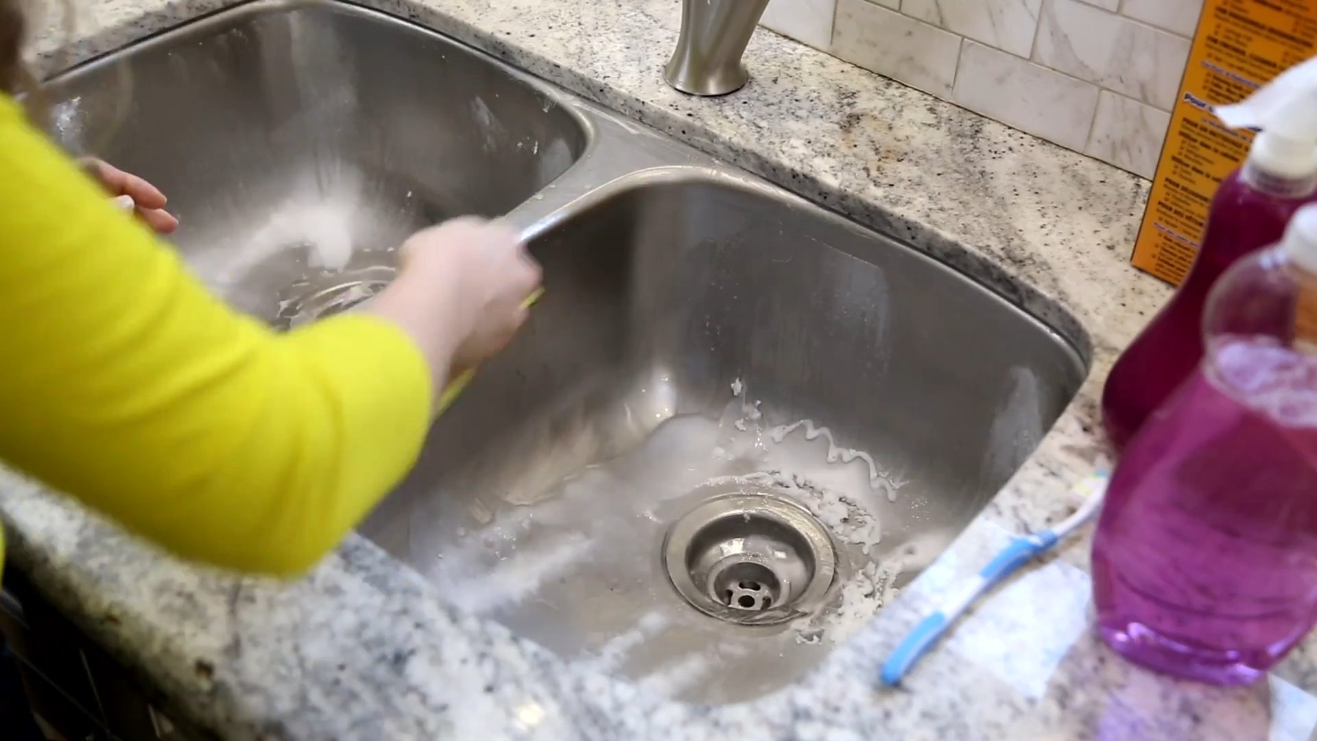 Baking Soda Cleaning Trick